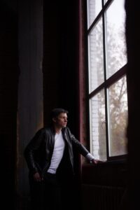 img (1)